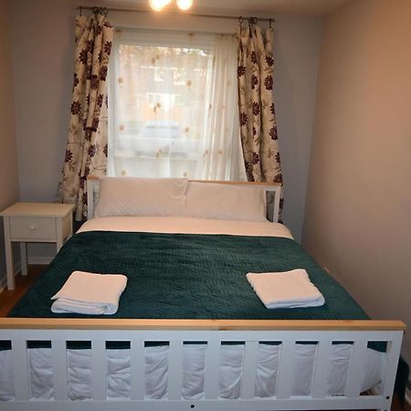 Central And Quiet Flat In London! Close To Station מראה חיצוני תמונה
