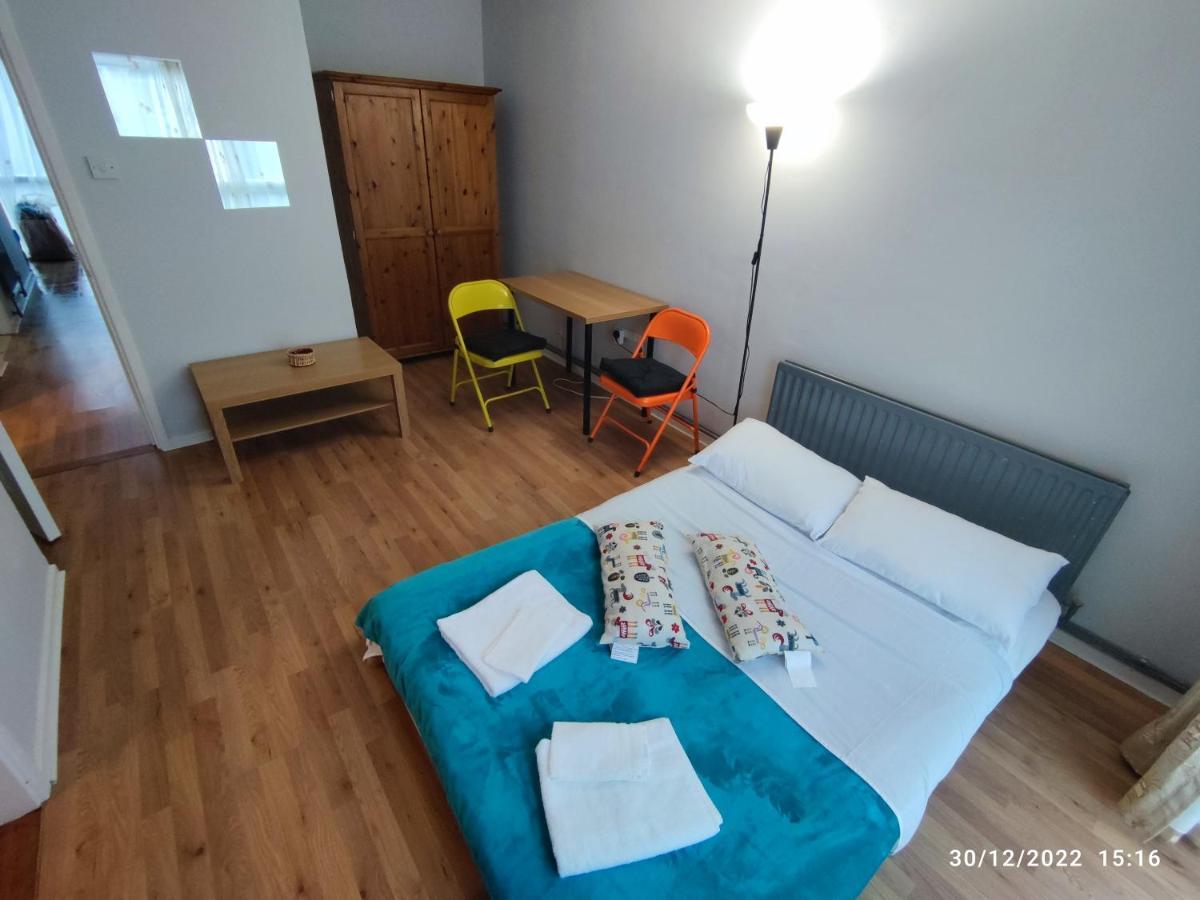 Central And Quiet Flat In London! Close To Station מראה חיצוני תמונה